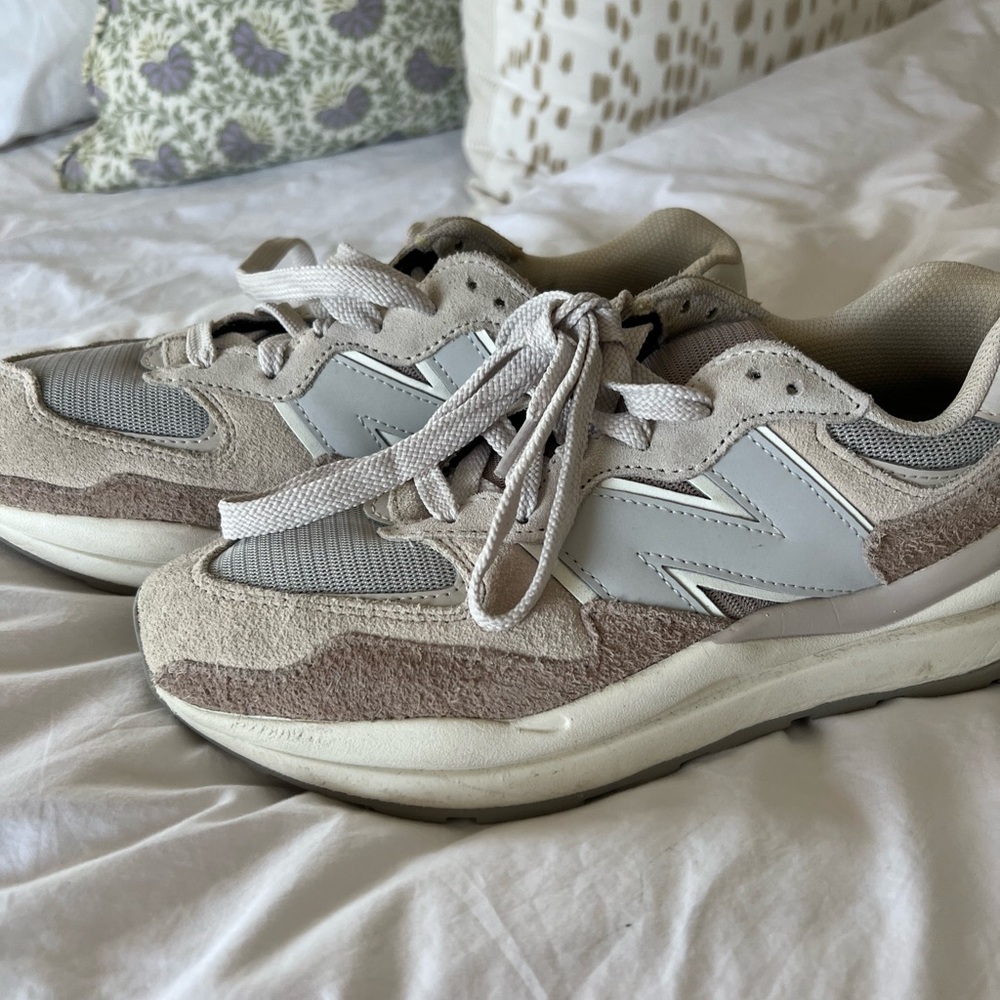 New Balance Beige and Gray Sneakers